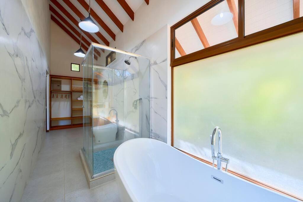 Casa Kristel - Exquisite Villa Getaway Puerto Viejo de Talamanca Екстер'єр фото